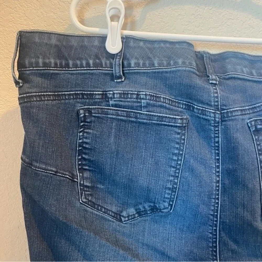 Torrid Premium Dark Wash Bombshell Skinny Jeans - Size 26 - EUC